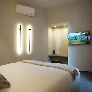 https://casa-esmeralda.hotelitalianriviera.com
